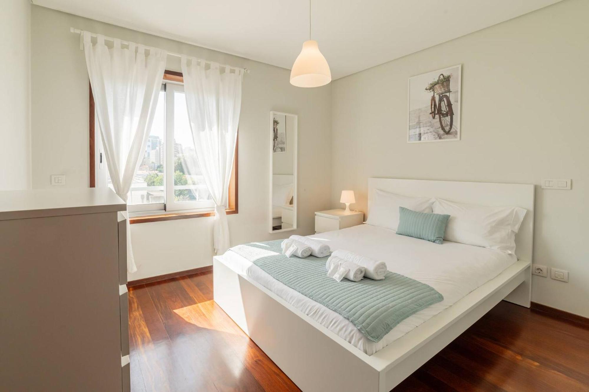 Modern Cedofeita By Hosty Apartment Porto Ngoại thất bức ảnh